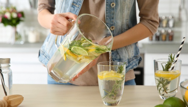 manfaat infused water