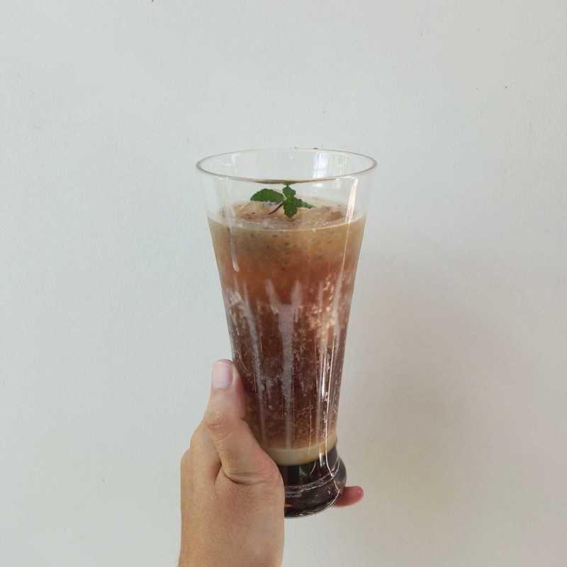 mocca cola coffee
