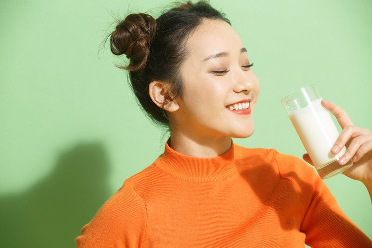 atasi keputihan gatal Mitos Susu Rendah Lemak Untuk Diet, Benarkah Bikin Kurus?