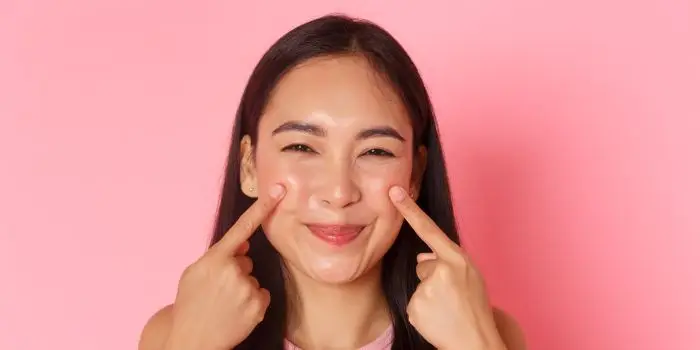 senam-wajah-untuk-singkirkan-keriput