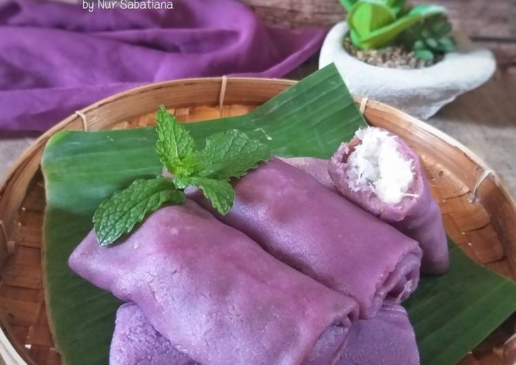 sajian kue dadar gulung
