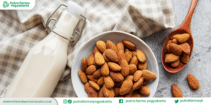 resep-kreasi-minuman-susu-almond
