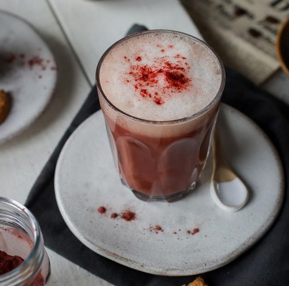 kreasi olahan minuman red velvet
