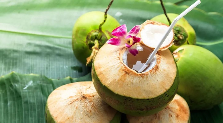 keajaiban air kelapa untuk puasa