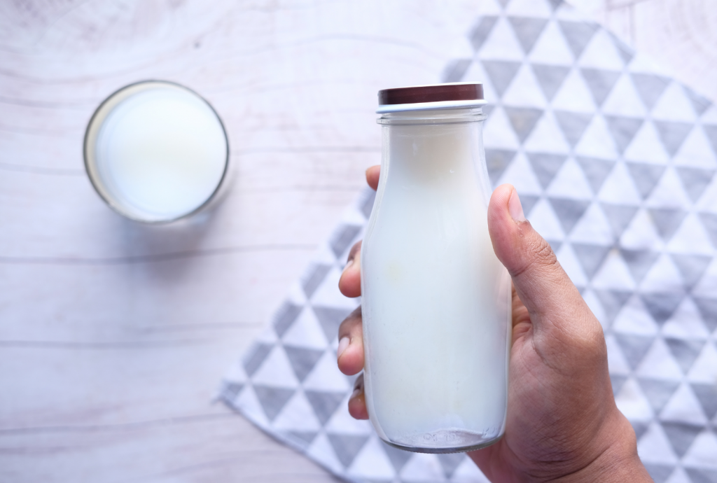 kebaikan mengonsumsi susu ketika berpuasa