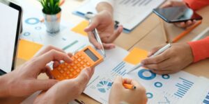 advantages-of-using-manufacturing-services