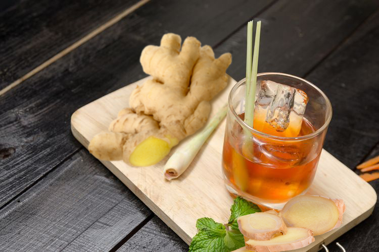 sajian teh jahe berempah