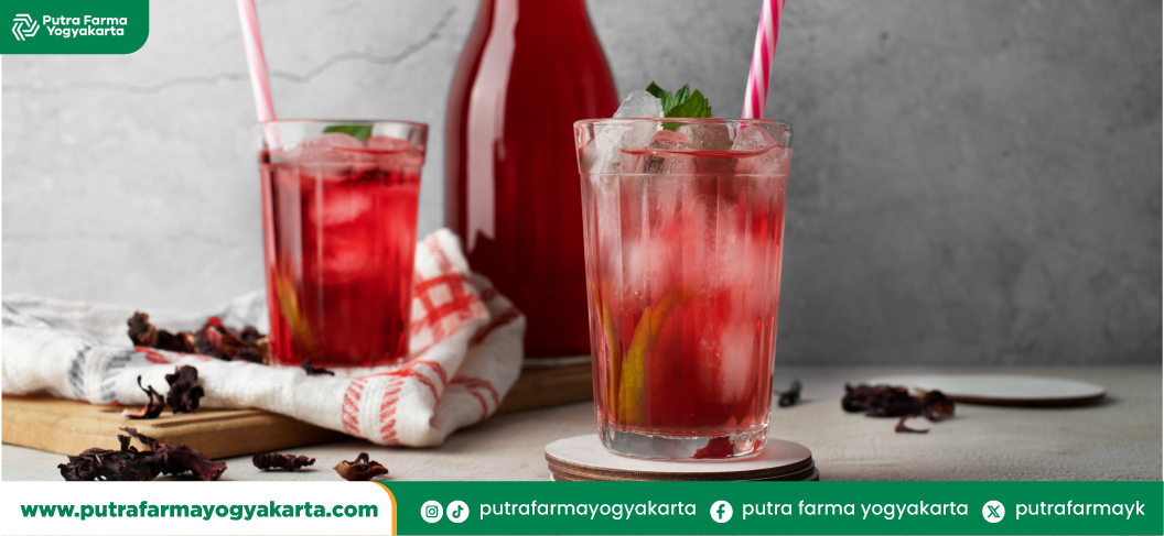 sajian-red-velvet-coffee-drink