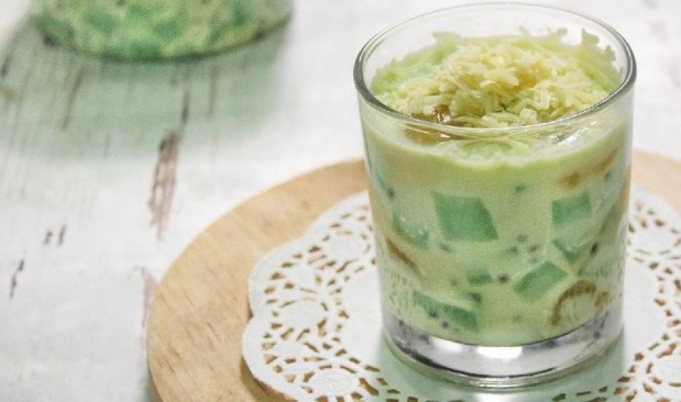 sajian minuman coconut jelly
