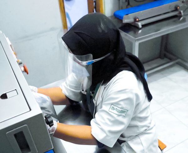 maklon pelangsing peralatan modern