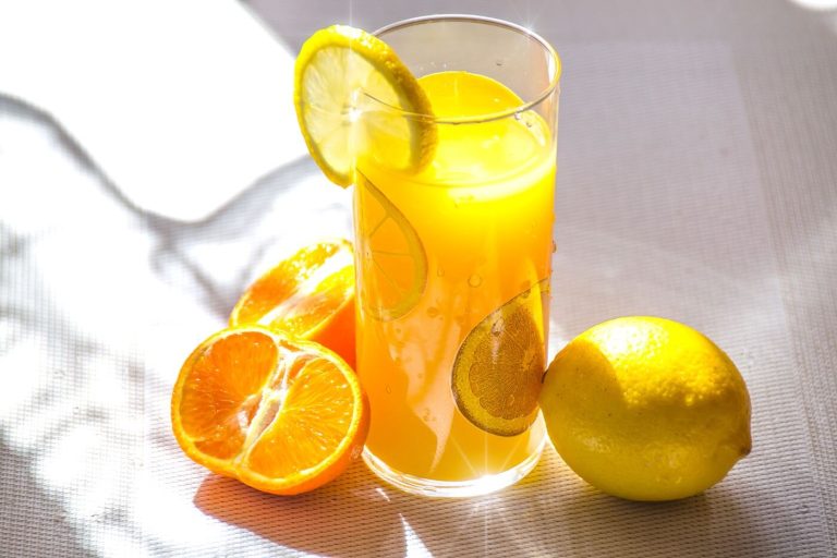 juice and collagen effect for skin beauty