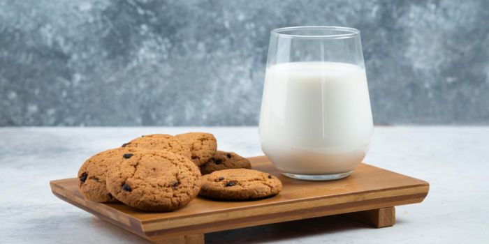 powder-milk-with-cookies